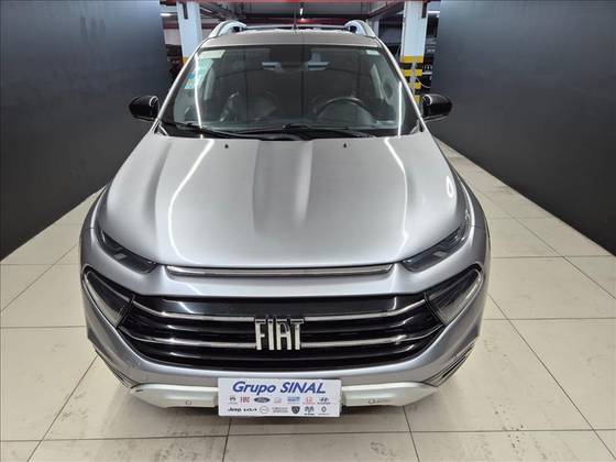 FIAT TORO 2.0 16V TURBO DIESEL VOLCANO 4WD AT9 FIAT TORO 2.0 16V TURBO DIESEL VOLCANO 4WD AT9